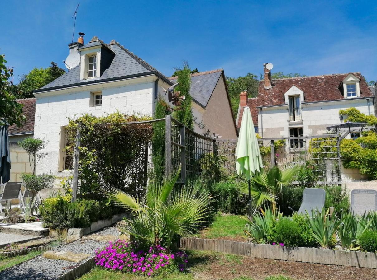 Gites Les Petits Chateaux ブレ エクステリア 写真